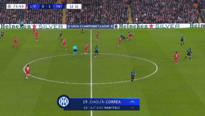 中甲冠军辽宁铁人队在沈阳故宫拍全家福：致敬历史，开启未来