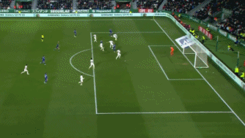 皇马帅位不稳，阿隆索可能被解雇，阿韦罗亚或成替代者，球员与主帅责任争议。