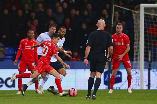 特伦特受伤：皇家马德里的右路危机